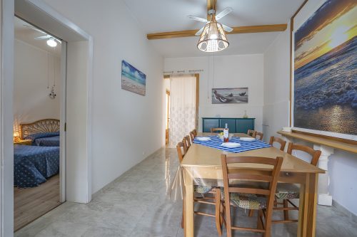 Brezza Apartment with Terrace Near The Sea