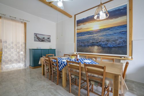 Brezza Apartment with Terrace Near The Sea