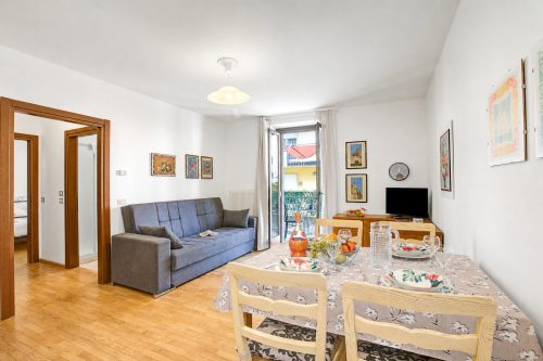 Ardaro 1 - Riva del Garda Apartment with 2 Balconies