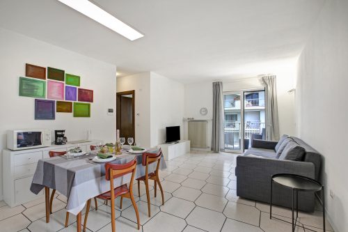 Claz Hous 2 - Balcony and Mountain View