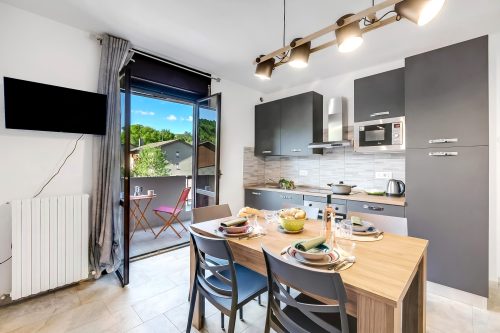 La Dolce Laveno, Balcony Apartment with A/C