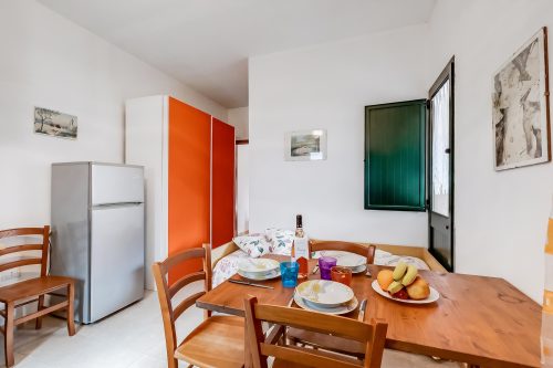 Basilico Among Greenery And Sea - Airco