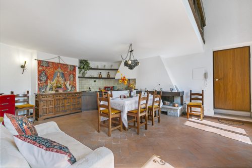 Albert's Castle Apt by Lake Maggiore