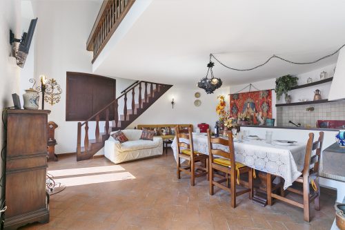 Albert's Castle Apt by Lake Maggiore