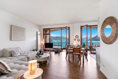 Elegant Panorama Lake View Terrace with Pool