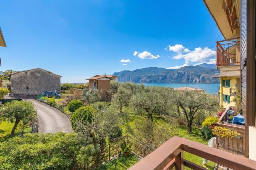 Margherita Apartment - Lake and Mountain Views