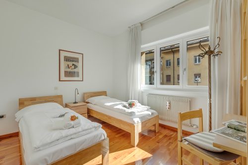 Rosa Apartment, Balcony and AC