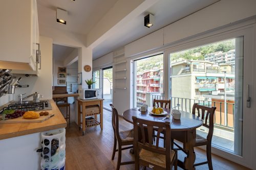 The Blue Window Apartment In Bogliasco