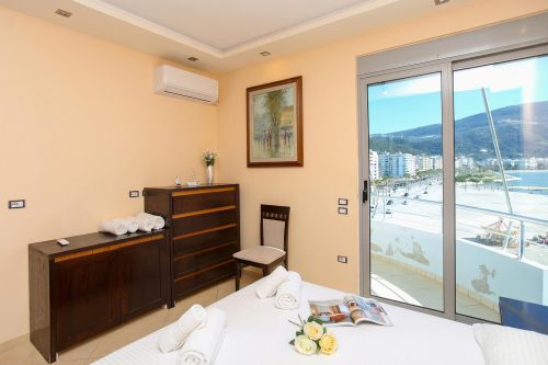 Holiday Apartment Central & Sea View