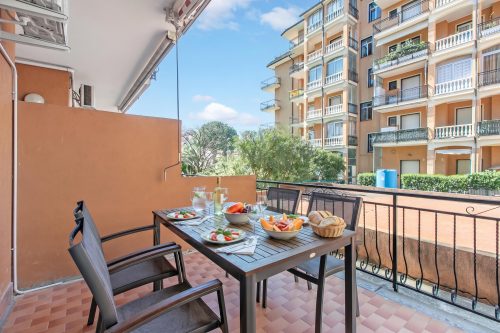 La Genzianella - Studio for 4 with Balcony & AC