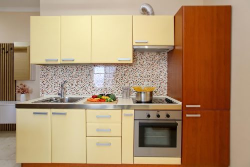 Vlora Sunset Apartment /w Balcony & Sea View