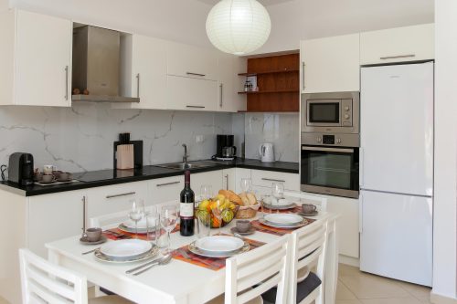 Ellin Apartment