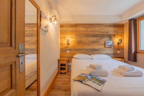 V Balme 26: Beside Ski Lift; Pool, Sauna & Gym