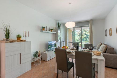 Residenza il Mulino: Lake Maggiore Ispra Apt with Terrace