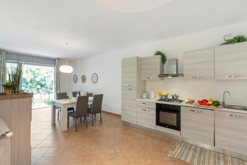Residenza il Mulino: Lake Maggiore Ispra Apt with Terrace