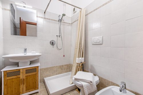 Residenza il Mulino: Lake Maggiore Ispra Apt with Terrace