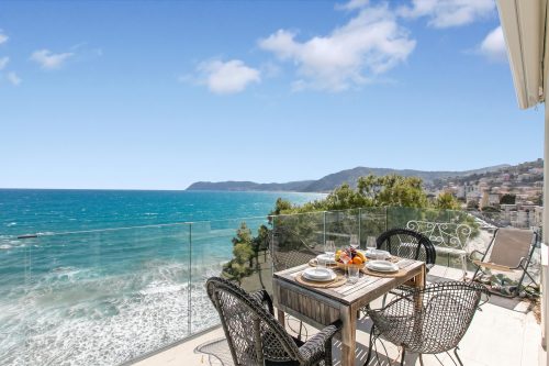 Attico Giancardi - Beachfront Sea-View Terrace