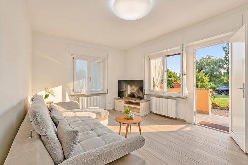 Diamond Lake Apartment  Air conditioning