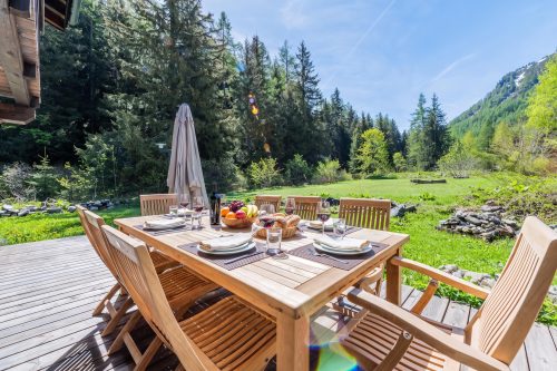 Chalet Montet Forest River Garden Lodge