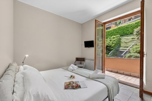 Riflessi Di Luce: Lake Maggiore View Balcony Stresa