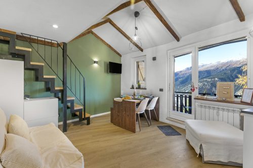 La Chicchetta Balcony & Mountain Views