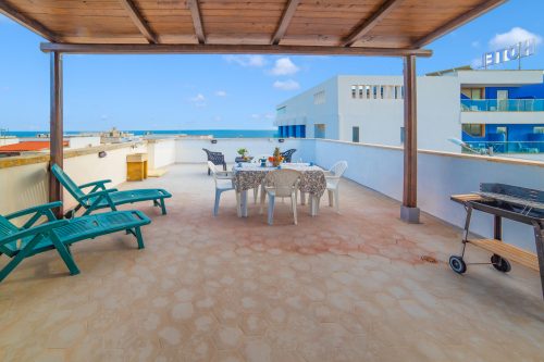 Sunny Sea-View Terrace in Torre dell’Orso
