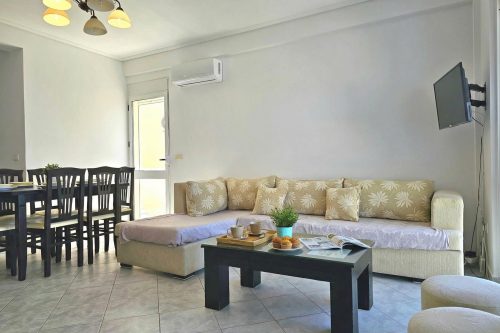 Two Bedroom Apartment With Sea View-061