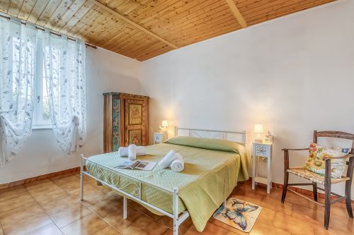 Butterfly Apartment: Lake Maggiore Luino Apartment with Balcony