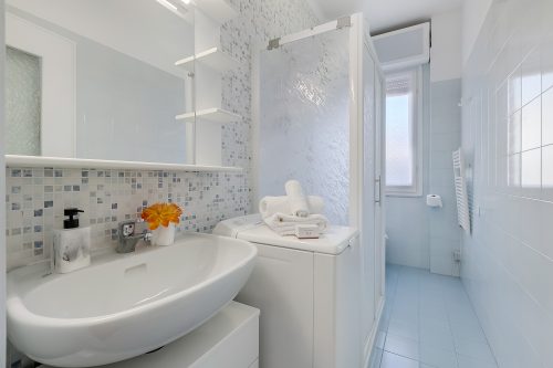Verdi Loano Beach Apartment with Balcony