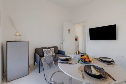 Boccaccio - Apartment with Balcony, Near Marina & Beach