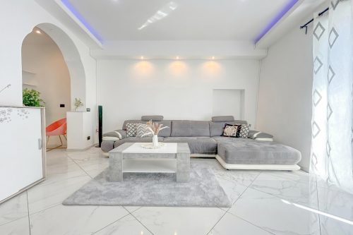 Cianta - Apartment with Terrace and Parking