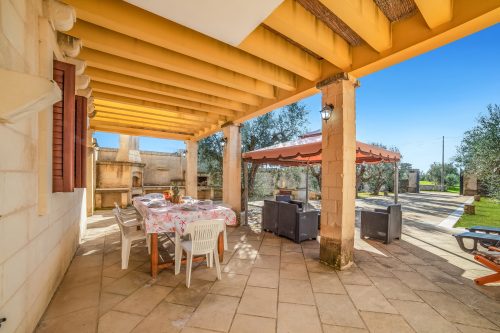 Villa Gloria with Garden near the Sea