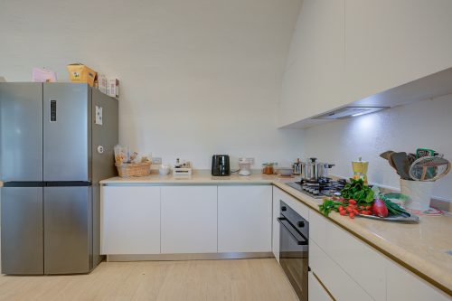 Peschiera few steps from the lake Garden, Terrace, & AC