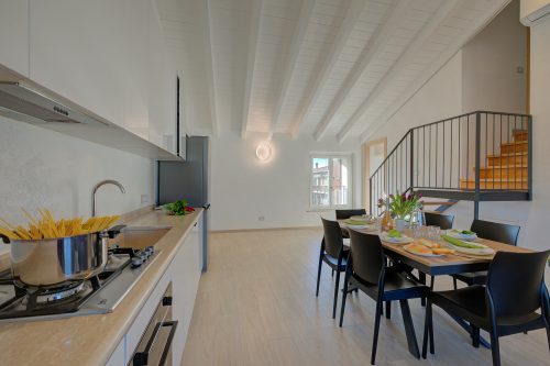 Peschiera Lake View + Parking