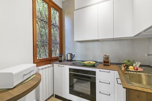 Lake View Escape Apartment with Pool, & Terrace in Stresa