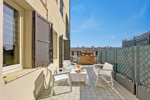 Bono Deluxe: 3BR Home in Desenzano