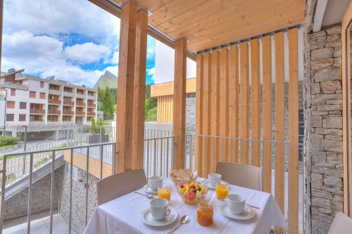 Residenza Castanea 111 Modern Alpine Stay in San Bernardino | Ski, Hiking & Nature