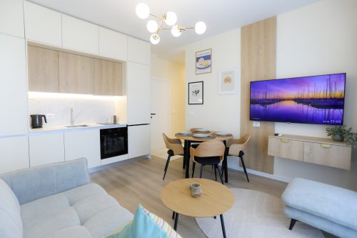 Seaside Serenity Palm Apartment