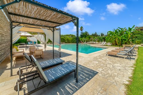Masseria Saracino Pool And Garden