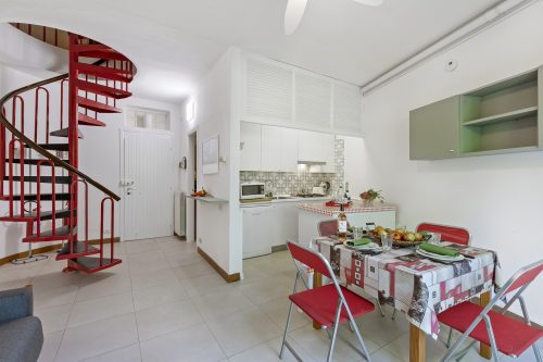 Rododendro Rosso: Duplex with Pool, Tennis and BBQ