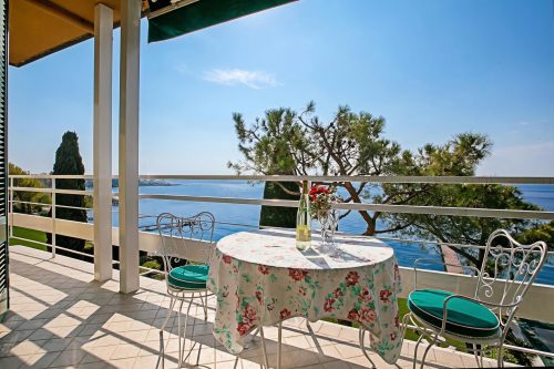Casa Bel Tramonto - Lakeview Apt + Beach Access