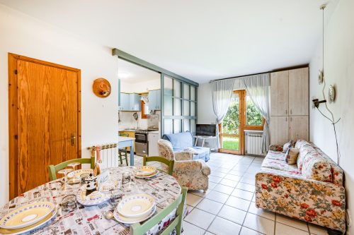 La Chimera Duplex with Garden 700m from sea