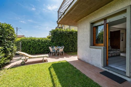 La Chimera Duplex with Garden 700m from sea