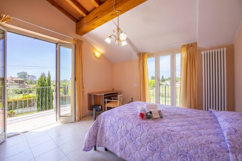 Villa Clara with Outdoor Jacuzzi few km from the Sea