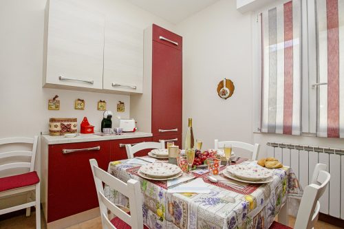 Villa Mimosa Near Desenzano Old Town Apt 1 Parking, A/C, WiFi