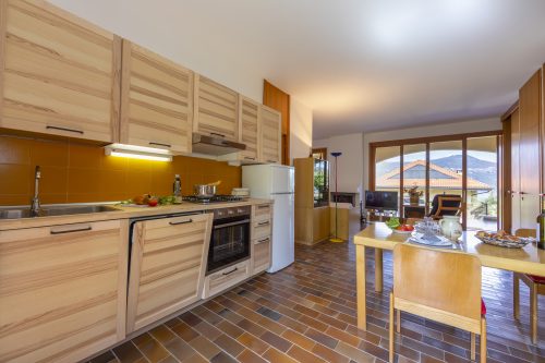 Sunset in Ranco: Lakeview Townhouse with Private Garden