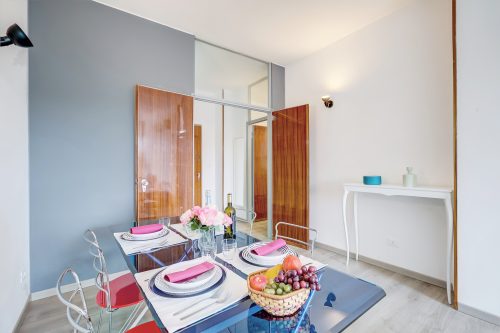 Appartamento di Tommaso Central Desenzano w/ A/C sleeps 4