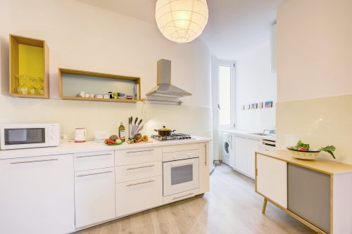 Appartamento di Tommaso Central Desenzano w/ A/C sleeps 4