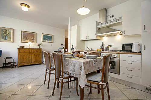 Riva Centro Apartment in Old Town