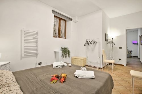Berny Salò: Near the Lake & Garage